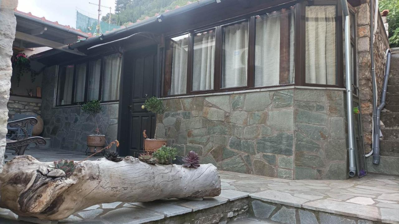Αυθεντικό Πετρινο Στην Ναύπακτο Apartment Nafpaktos Exterior photo